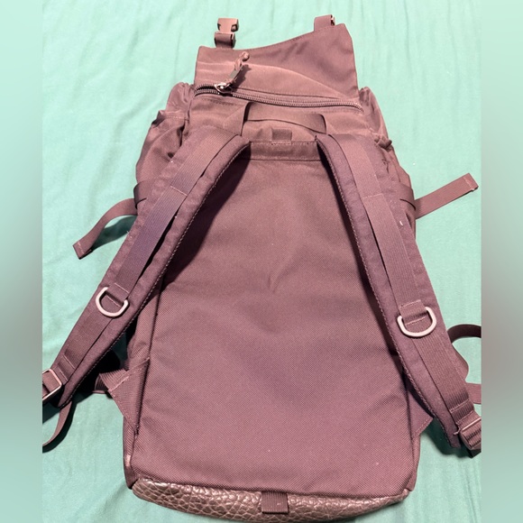 Topo Designs x Uncrate Rover Pack - Picture 6 of 8